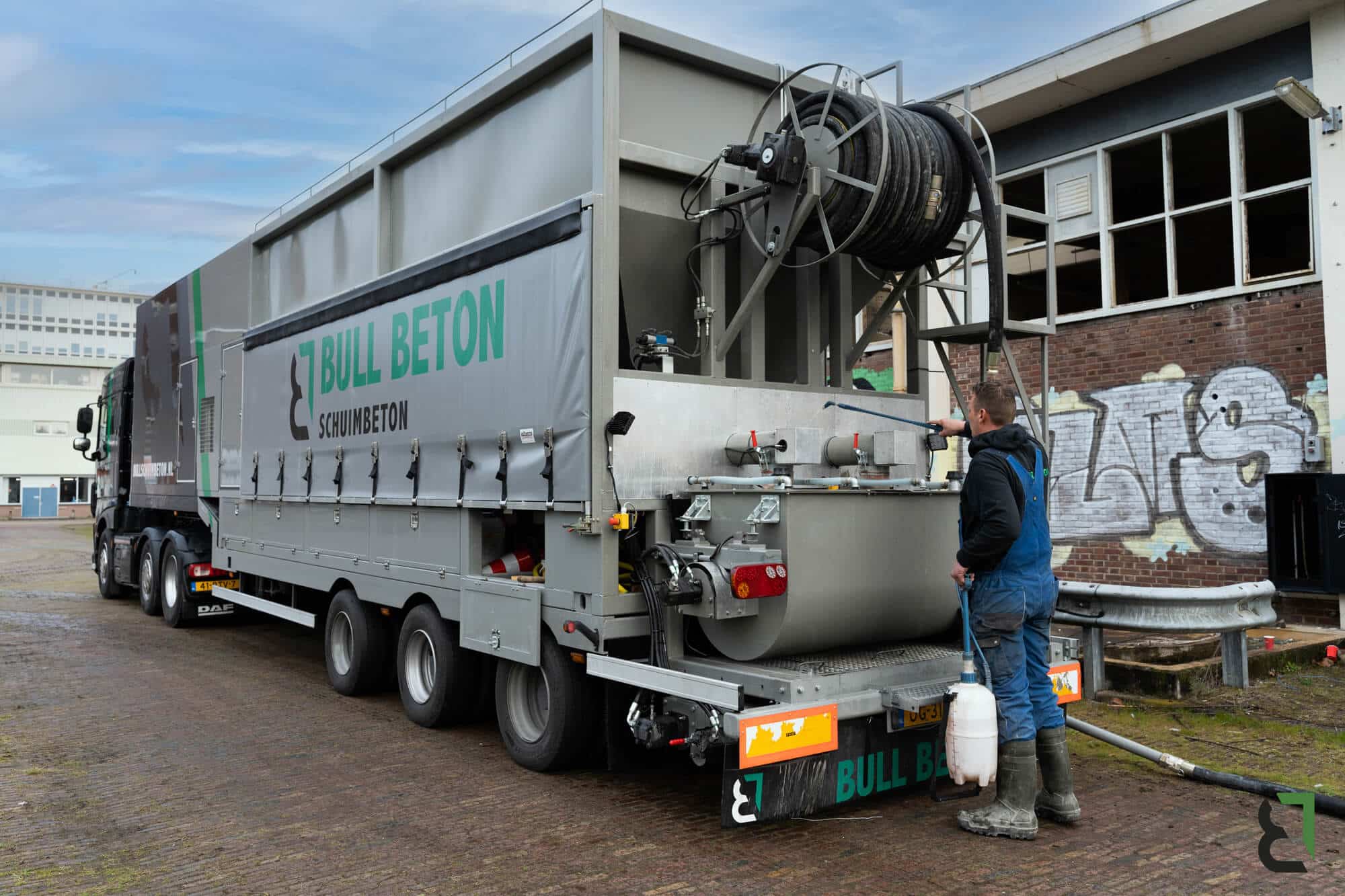 Schuimbetonwagen Bull Schuimbeton