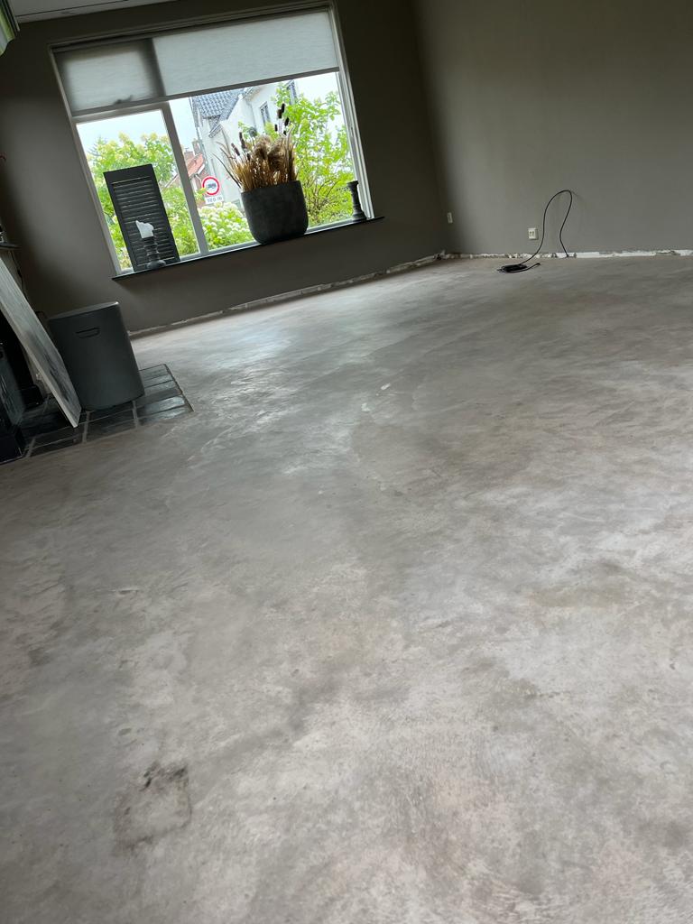 Schuimbetonvloer met woonbeton in Veenendaal