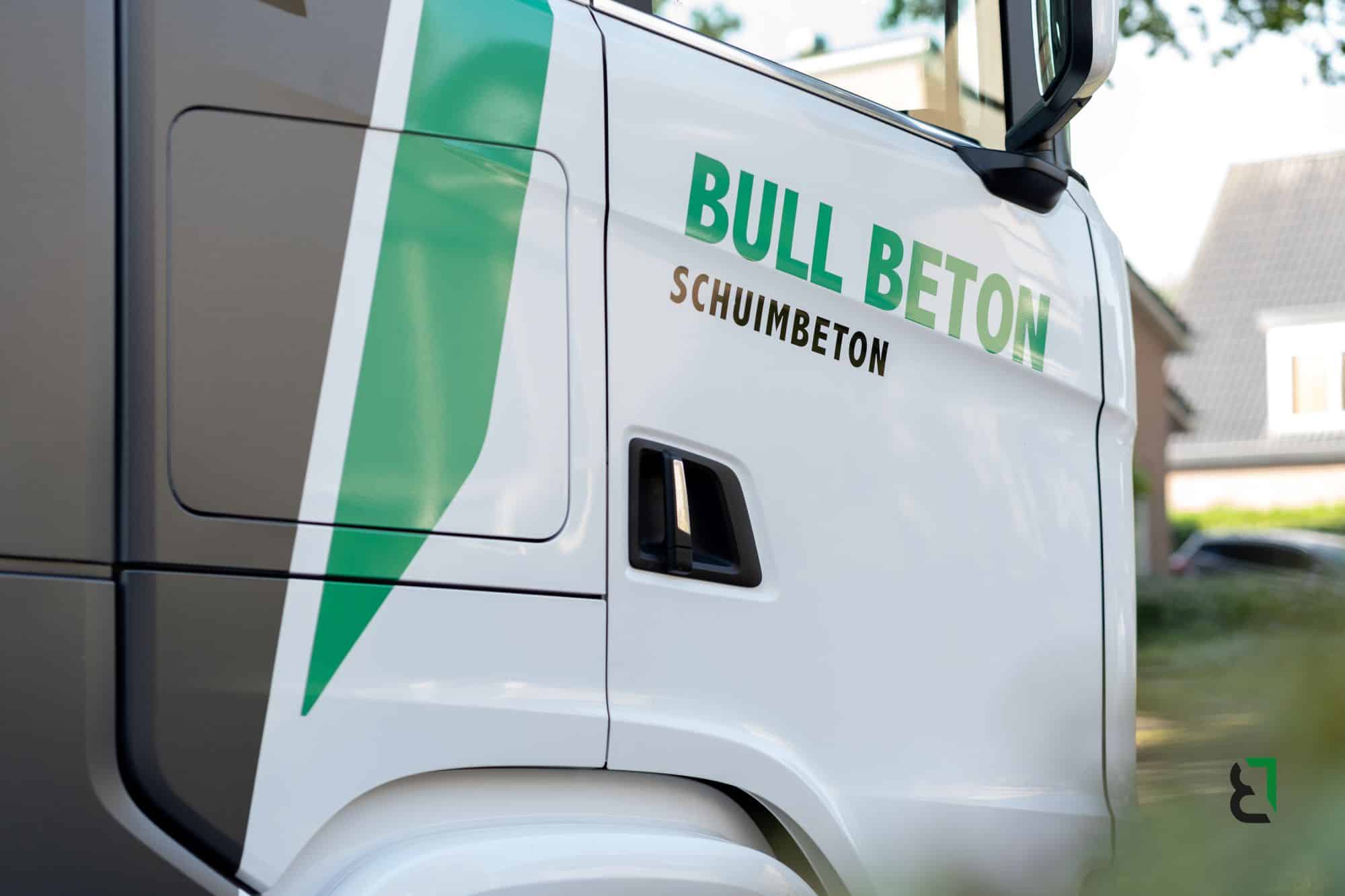 Schuimbetonauto | Bull Schuimbeton | Stankoverlast door oude riolering