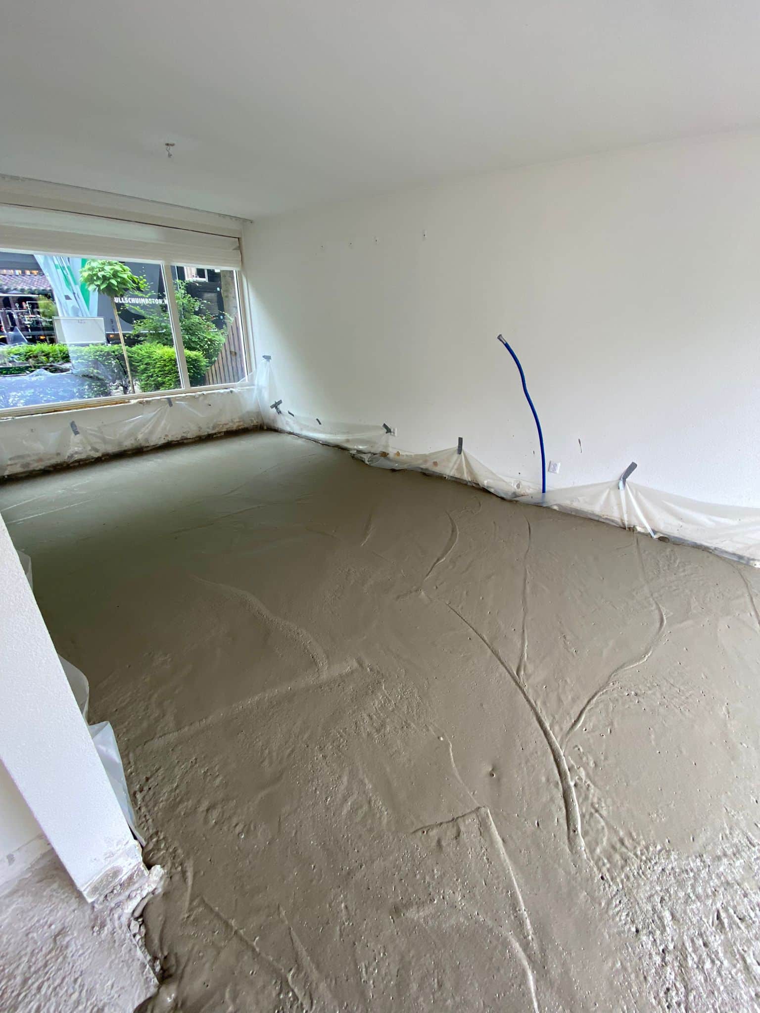 Houtrot vervangen voor schuimbeton bij woning in Breda