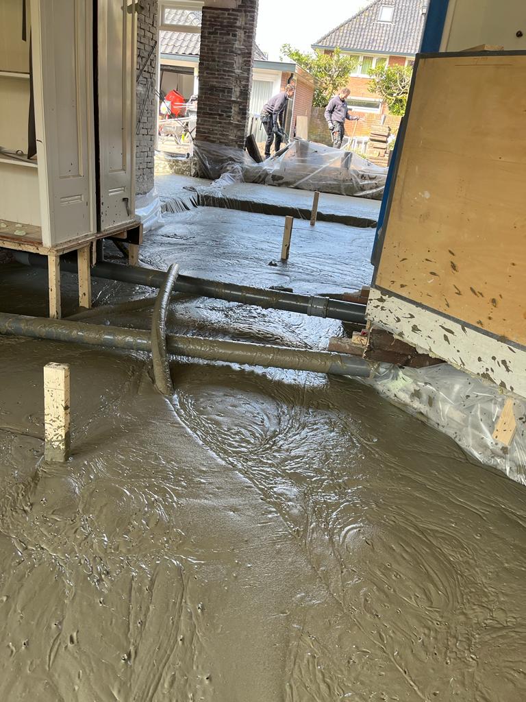 Proces schuimbeton storten bij klant in Arnhem