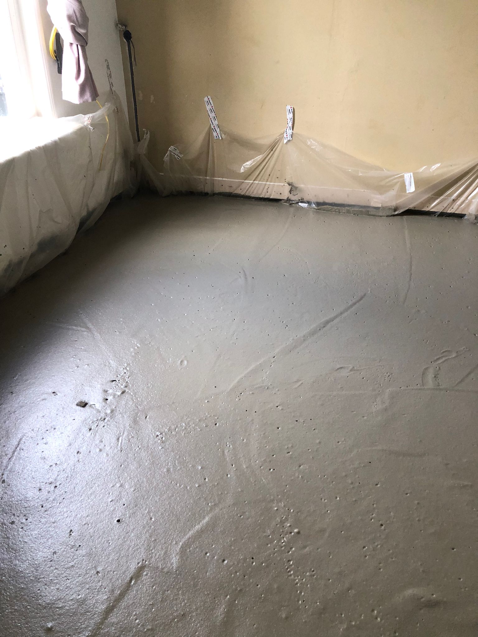 Schuimbeton storten bij woning in de Achterhoek