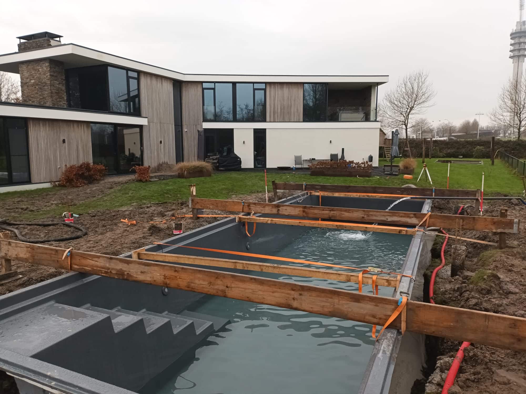 Zwembad isoleren met schuimbeton