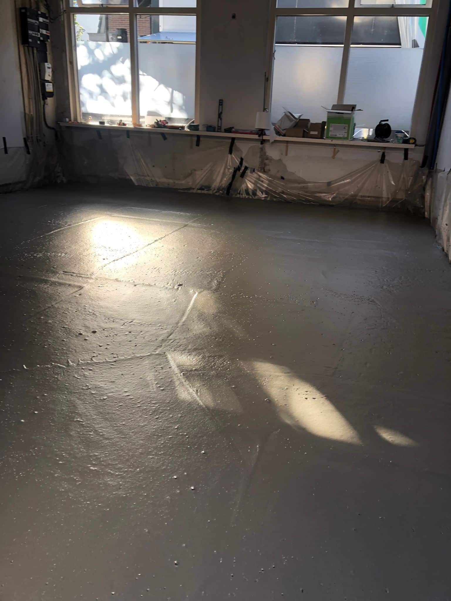 Schuimbeton bij woning in Den Bosch | Schuimbetonvloer | Renovatievloer met schuimbeton