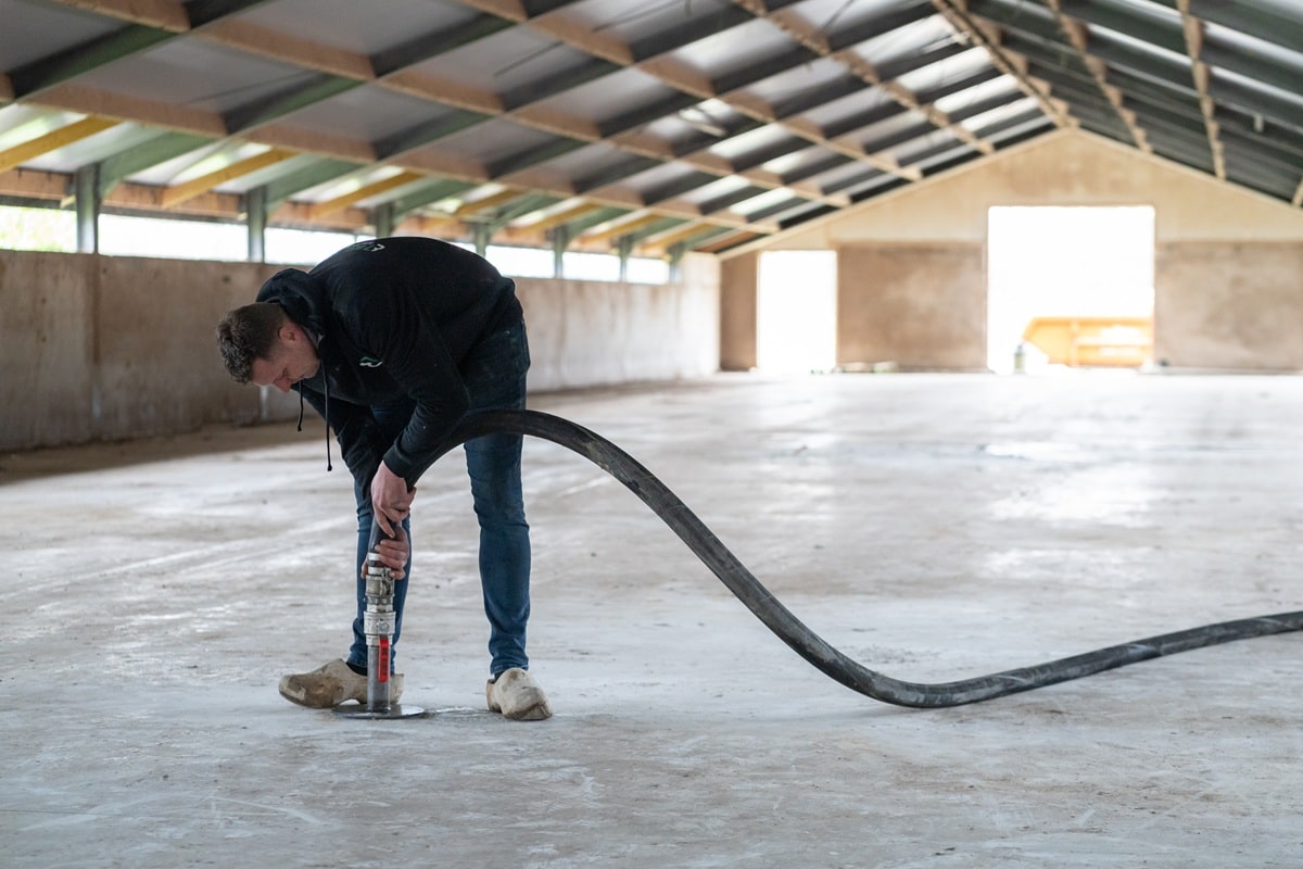 Verzakken vloer ophogen met schuimbeton | Stortspecialist