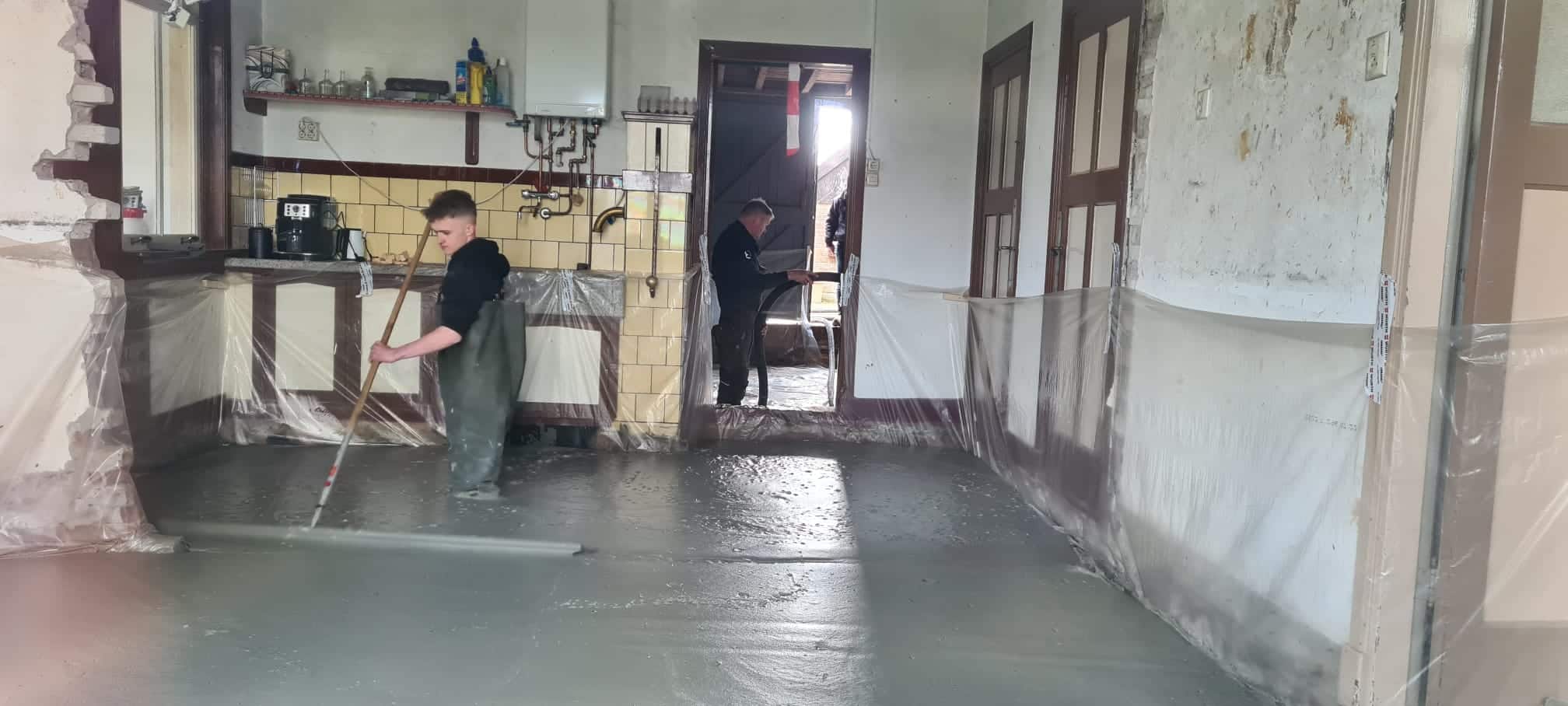 Renovatie van een woonboerderij met behulp van schuimbeton