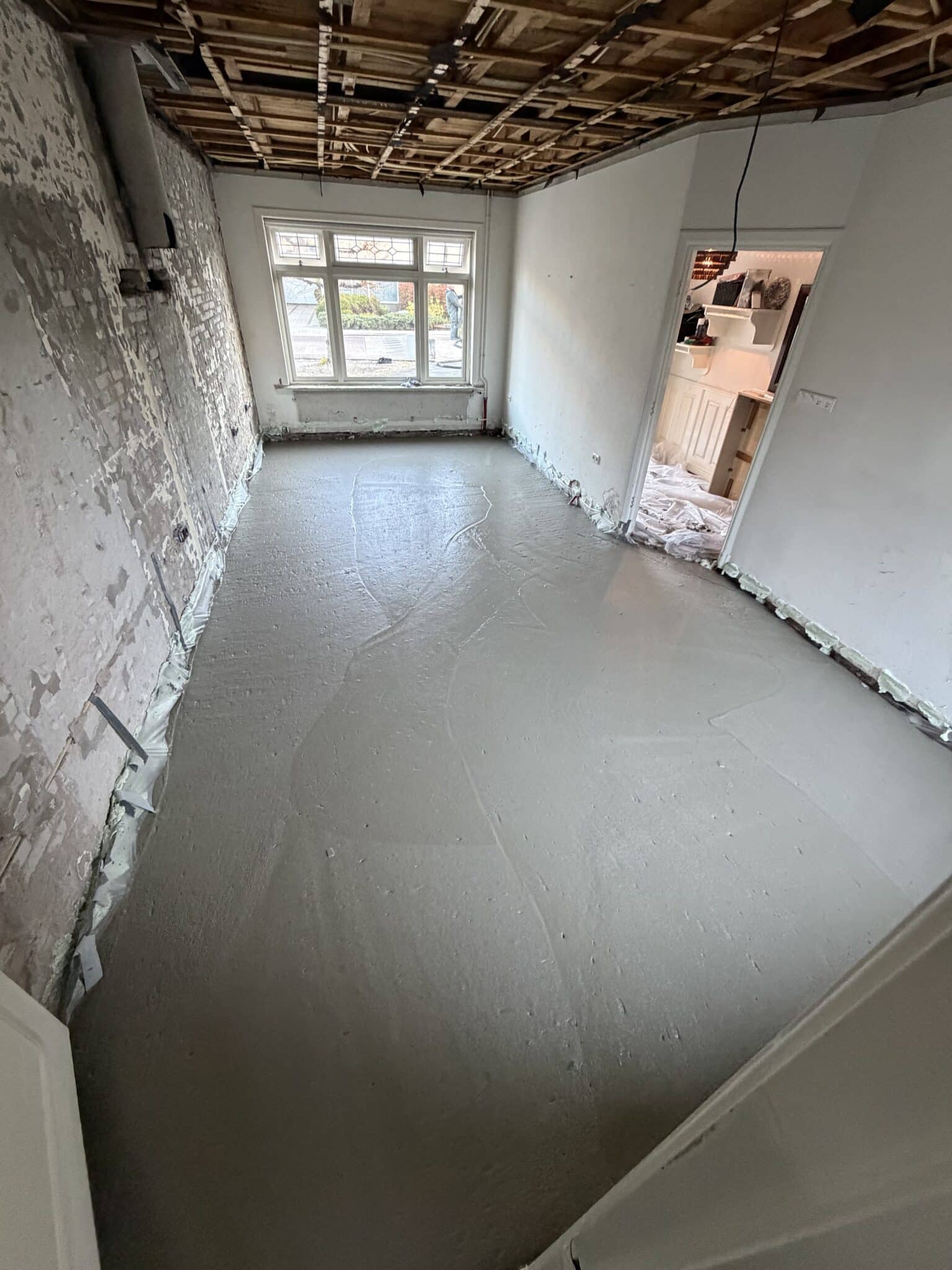 Hier bovenop komt straks de vloerverwarming en de dekvloer