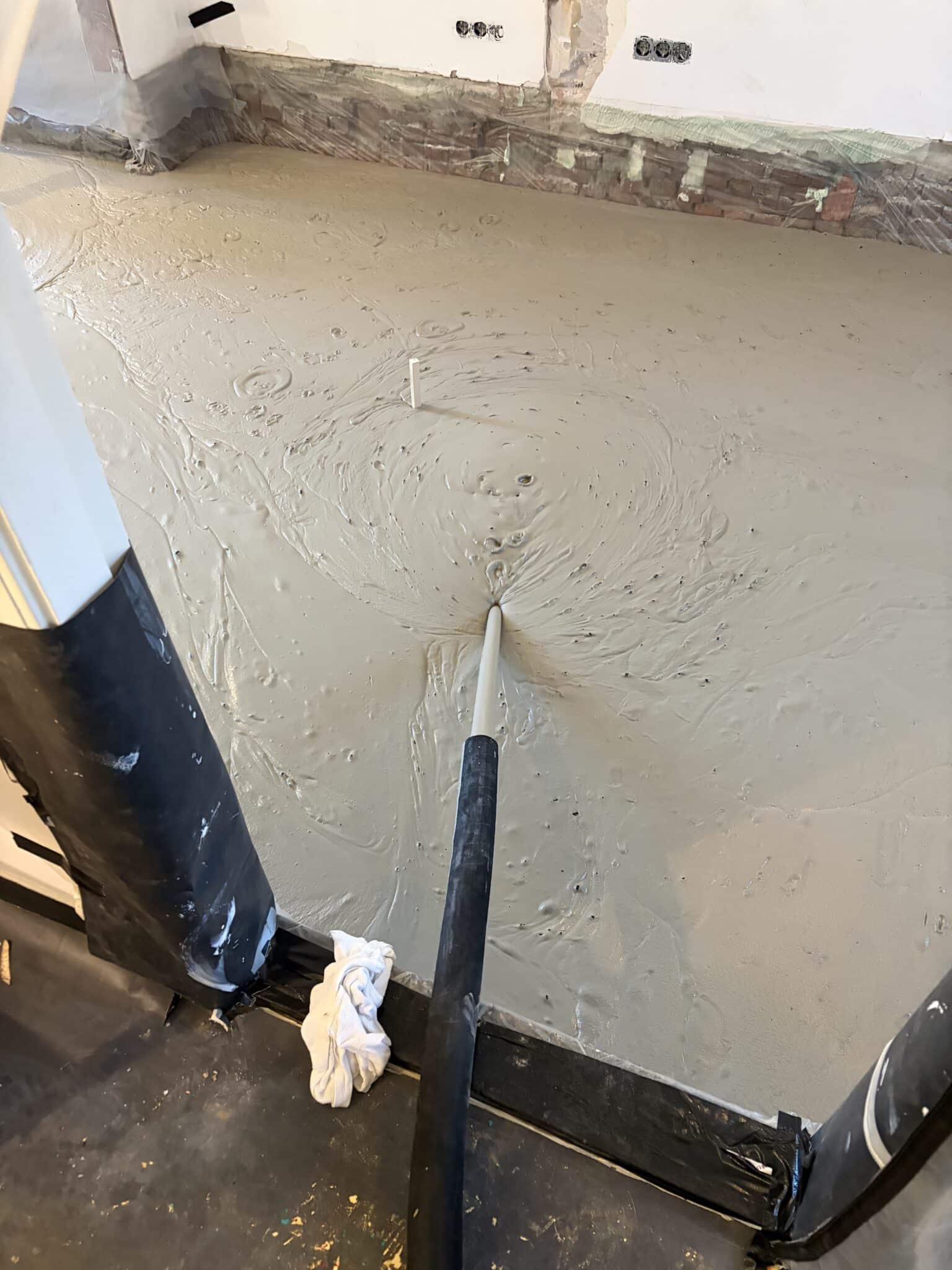 Schuimbeton storten bij woning in Bennekom